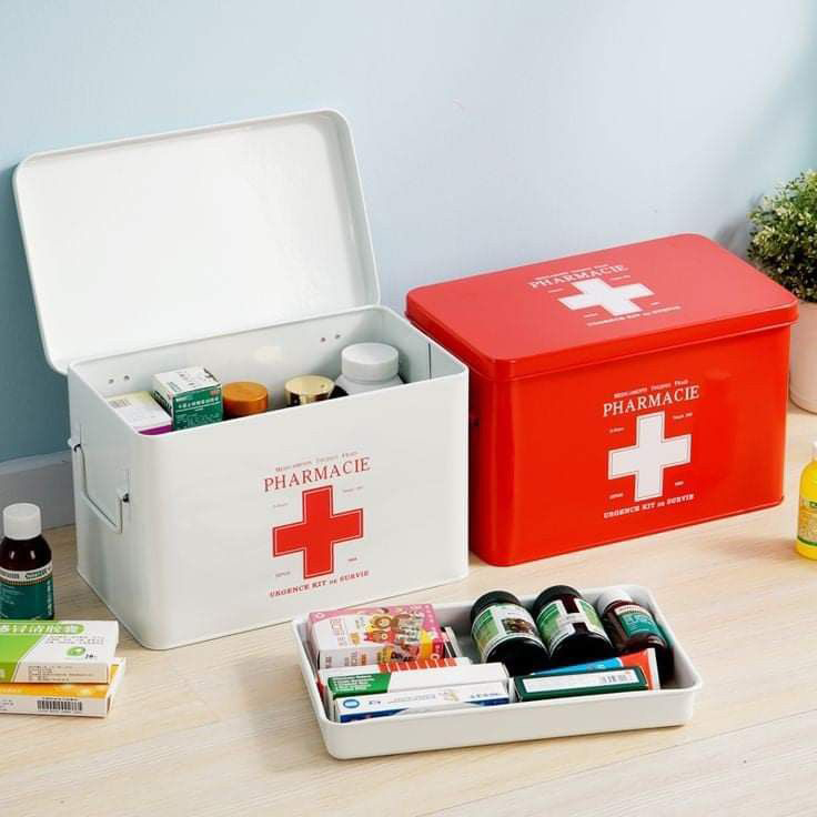 Acrylic First Aid Box5